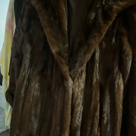 Mink coat - Picture 3 of 7